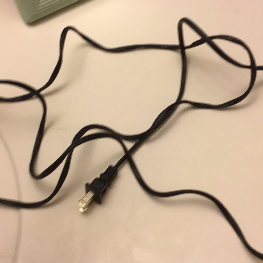 Curling Iron - Picture 3 of 4